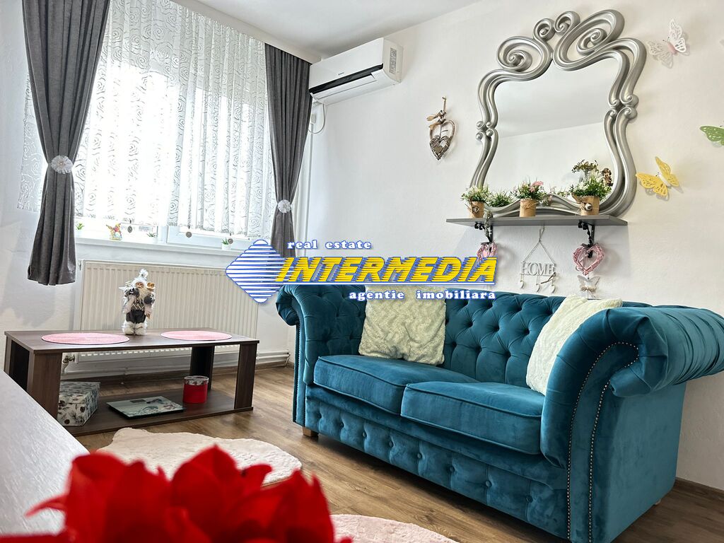 Apartment 2 rooms for sale Alba Iulia Citadel 3rd floor fully furnished and equipped