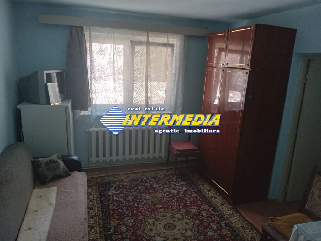 Apartament cu 2 camere de inchiriat Alba Iulia zona Cetate Transilvaniei etaj 1
