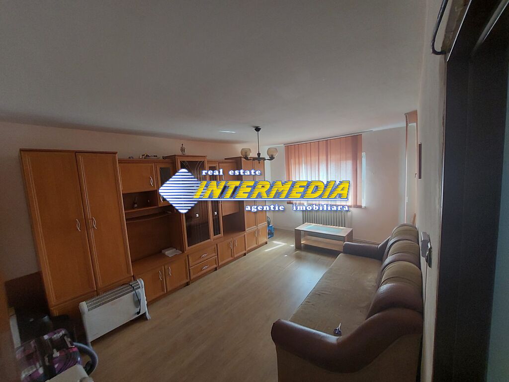 Apartament 2 camere de vanzare Alba Iulia zona Cetate