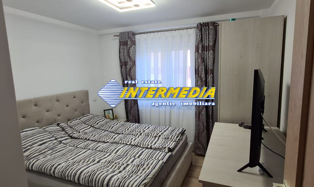 Apartament cu 3 camere decomandat de vanzare in Alba Iulia Cetate 