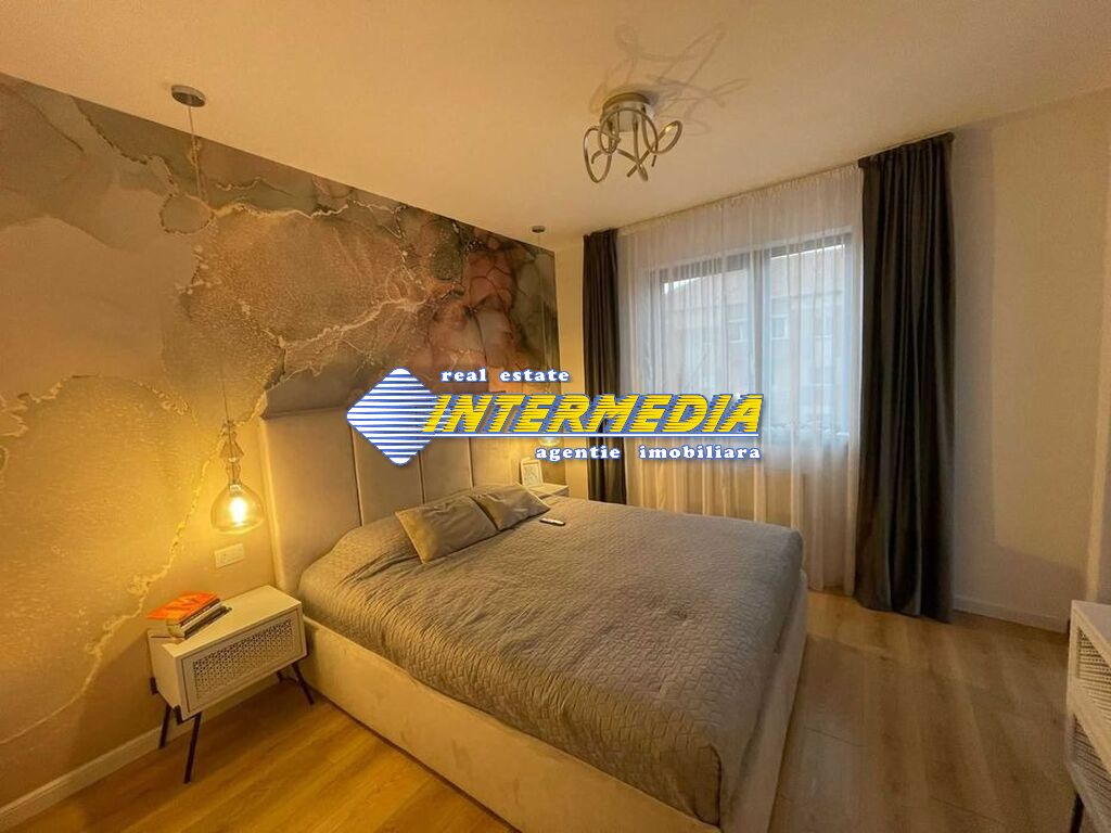 Apartament cu 3 camere decomandat de vanzare in Alba Iulia Cetate Tolstoi mobilat si utilat complet