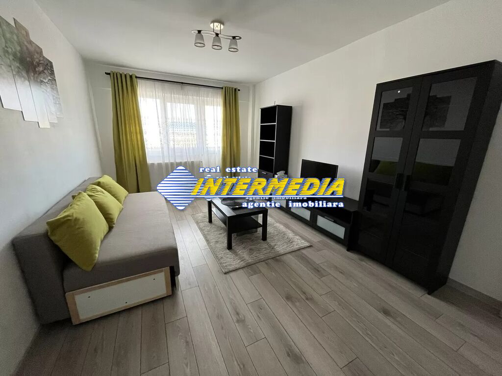 Apartament cu 4 camere de vanzare in Alba Iulia mobilat 