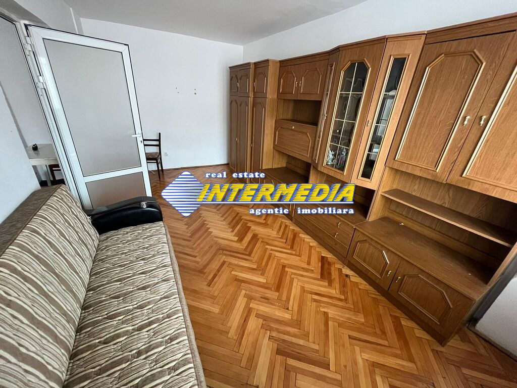 Inchiriere Apartament 2 camere decomandat Cetate Mercur etaj 3 Alba Iulia