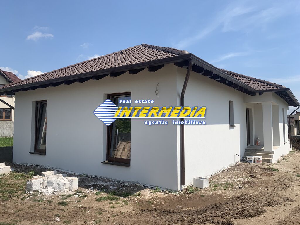 Casa noua de vanzare in Alba Iulia pe un singur nivel finisata la cheie
