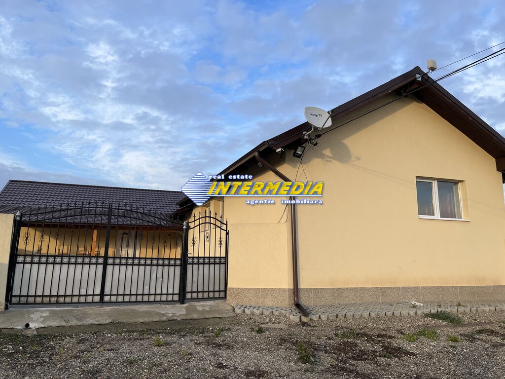 New house with 4 rooms , cellar for sale Alba Iulia finished land 1400 sqm