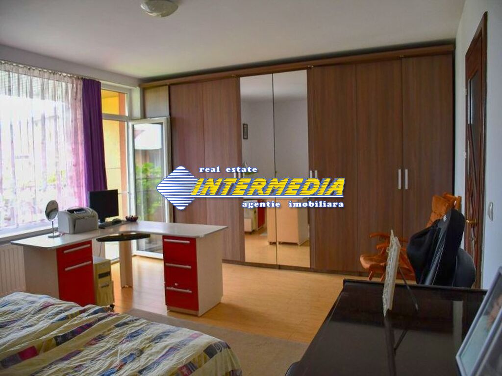 OCCASION! House GF + F for sale in Alba Iulia Center area with all utilities and asphalt street