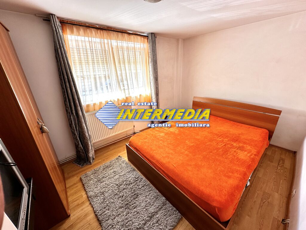 Apartament cu 2 camere de vanzare in Cetate zona Mercur Alba Iulia 