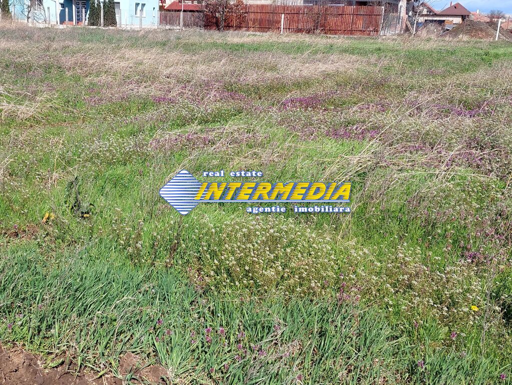 Urban land for sale 552 sqm. Alba Dealul Forcilor area with ZUP and all utilities