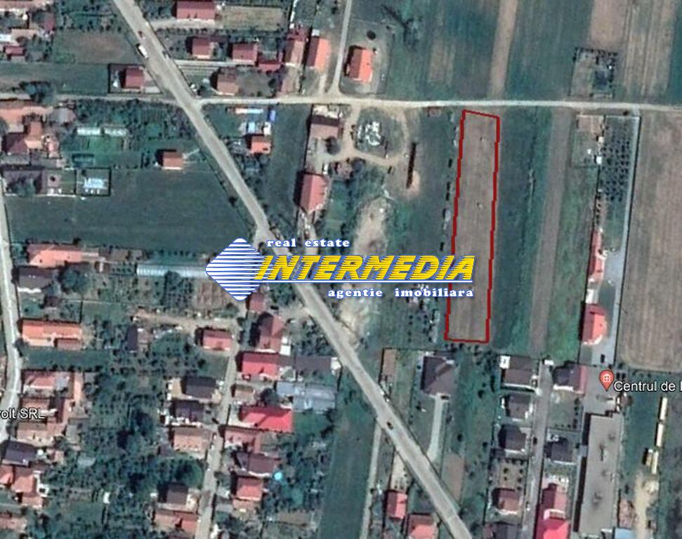 Urban land for sale 706 sqm with utilities in Ciugud