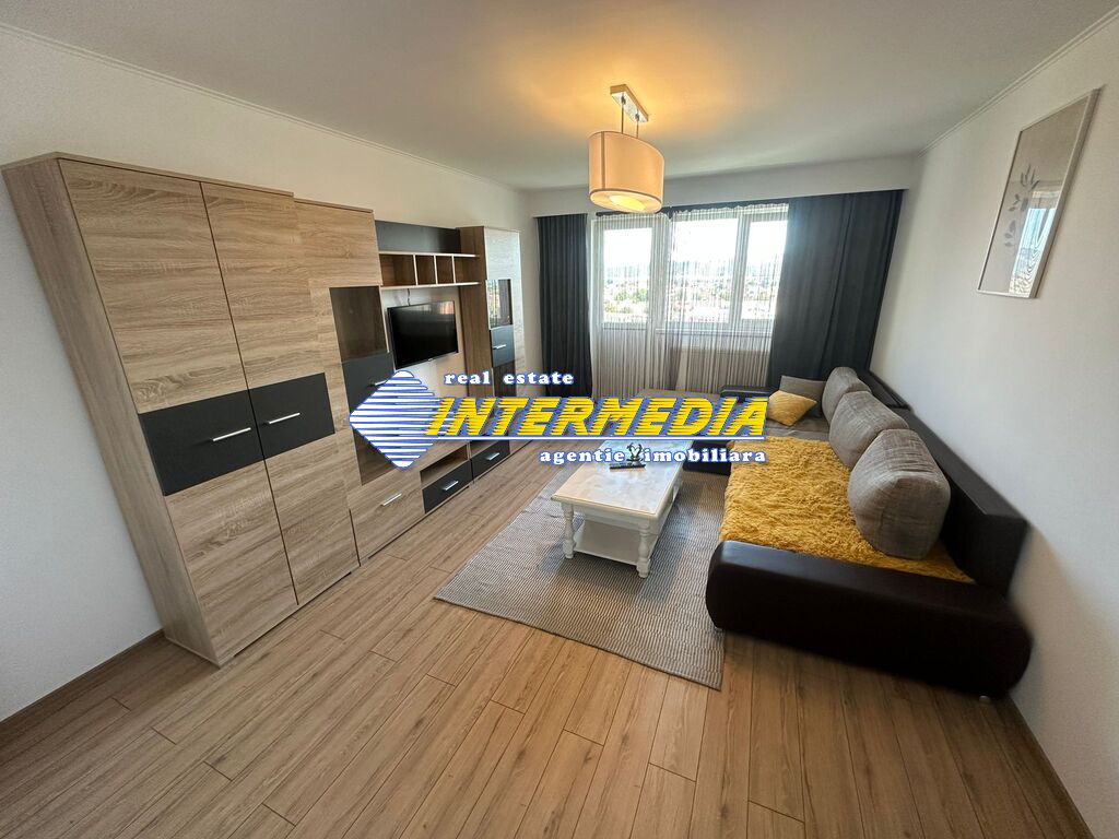 Apartment with 3 rooms for rent in Center area, intermediate floor,  Alba Iulia