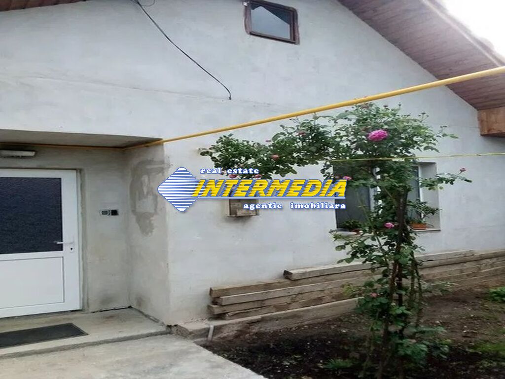 House for sale in Sard with 2 rooms completely renovated