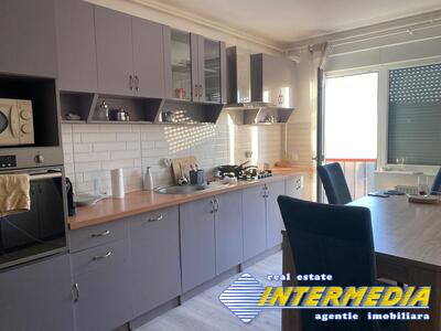 Detached 3-room apartment for sale, finished, furnished and equipped, Alba Iulia Cetate