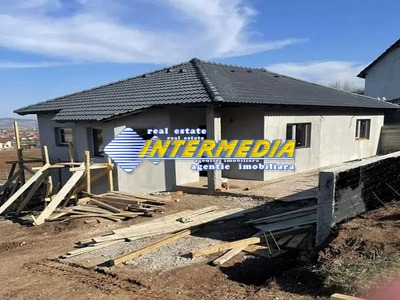 Casa noua de vanzare cu 4 camere finisata la cheie in Alba Iulia 