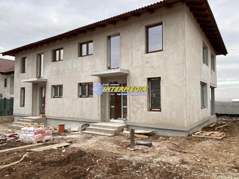 Casa noua de vanzare P+1 finisata la cheie cu 265 mp teren si toate utilitatile racordate in Alba Iulia